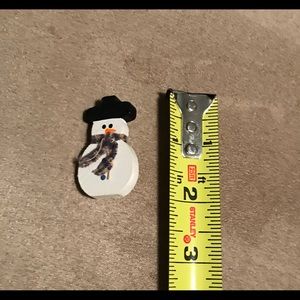 Cute wooden snowman pin
